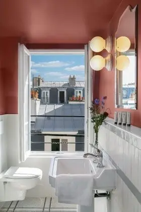 Superior Oda, 1 Büyük (Queen) Boy Yatak