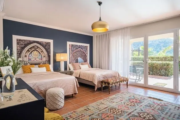 Deluxe Tek Büyük Yataklı Oda