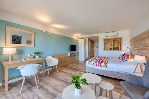 Junior Suite Kitchen Deluxe