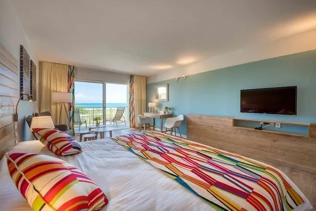 Junior Suite kitchen Premium Ocean