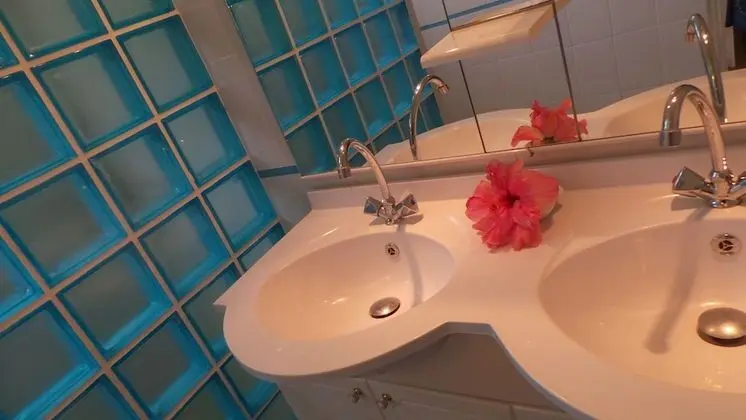 Superior Apart Daire, 2 Yatak Odası, Balkon, Havuz Manzaralı