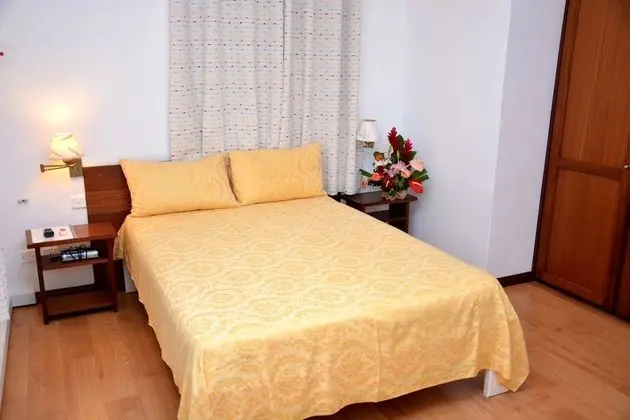 Bungalov, 4 Yatak Odası