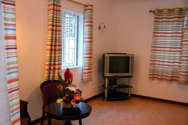 Bungalov, 4 Yatak Odası
