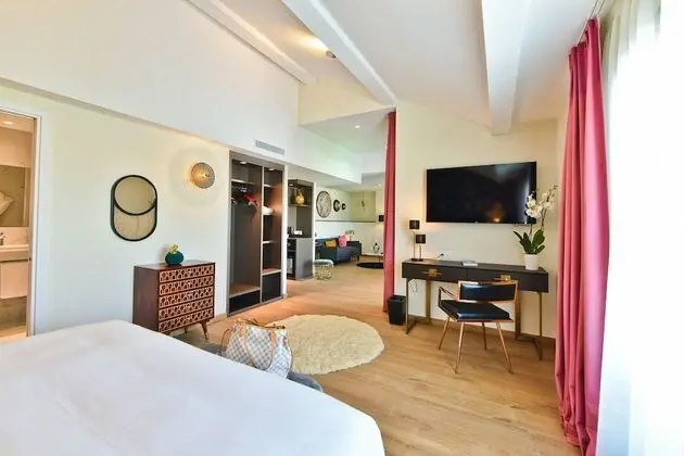Junior Süit, Balkon, Şehir Manzaralı
