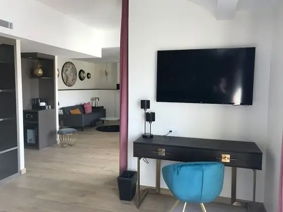 Junior Süit, Balkon, Şehir Manzaralı