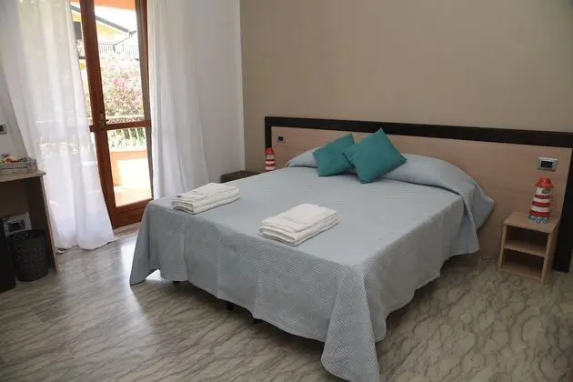 Deluxe Tek Büyük Yataklı Oda, Bahçe Manzaralı