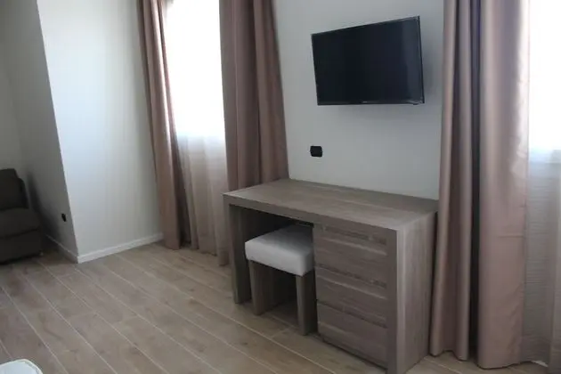 Deluxe Dört Kişilik Oda