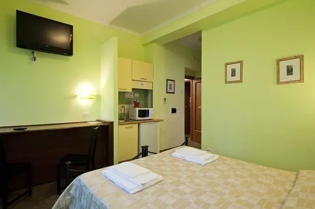 Deluxe Üç Kişilik Oda