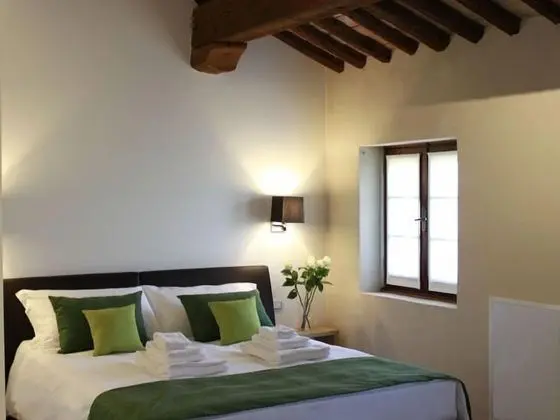 Üç Kişilik Oda, Bahçe Manzaralı