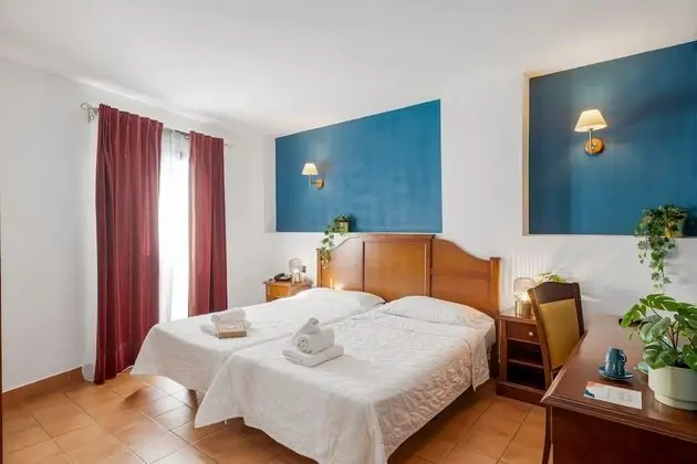Comfort Büyük Yataklı Tek Kişilik Oda