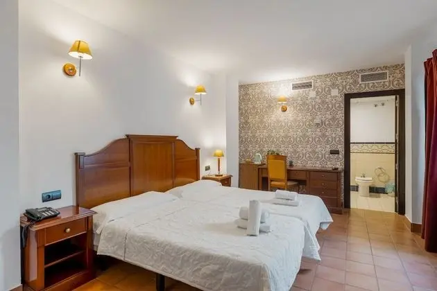 Comfort Tek Büyük Yataklı Oda