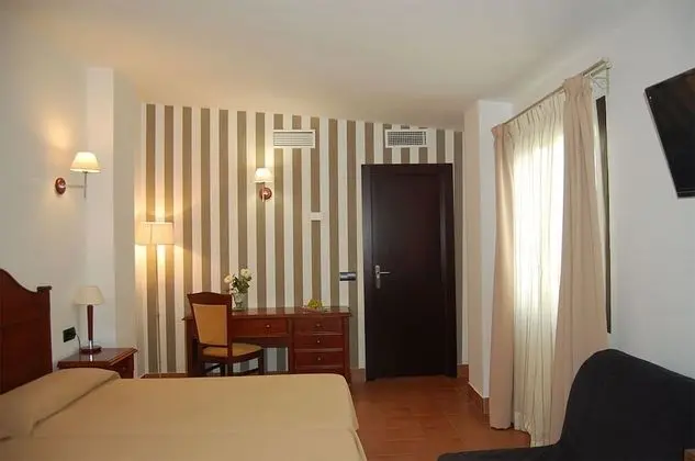 Gallery Tek Büyük Yataklı Oda