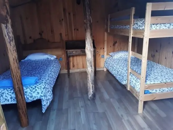 Basic Kulübe, 3 Tek Kişilik Yatak, Ortak Banyo (Penota 3)