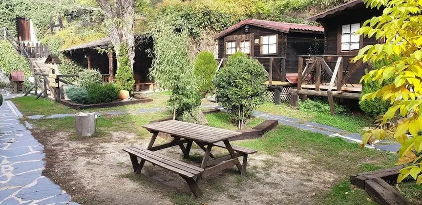 Dört Kişilik Oda, 1 Çift Kişilik Yatak, Ortak Banyo (Uririella 2)