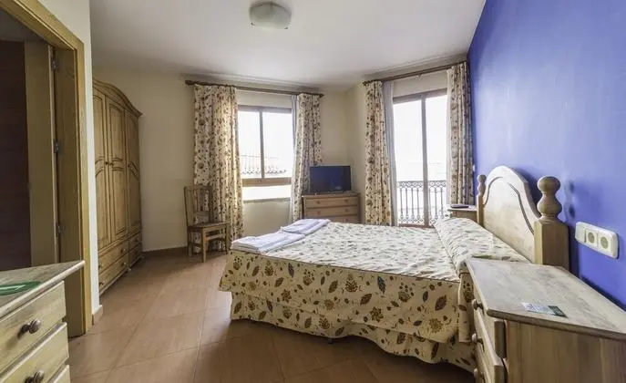 Basic Oda, 1 Büyük (Queen) Boy Yatak