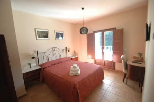 Tek Büyük Yataklı Oda