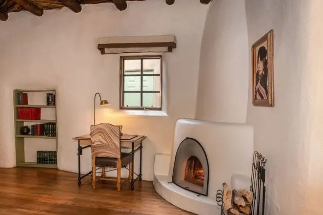 Oda, 2 Büyük (Queen) Boy Yatak (Fireplace)