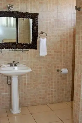 Business Tek Büyük Yataklı Oda, 2 Büyük (Queen) Boy Yatak, Özel Banyo