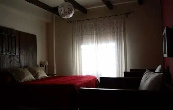 Tek Büyük veya İki Ayrı Yataklı Oda