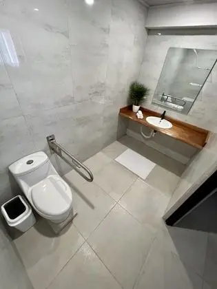 Wheelchair Accessible Room #2