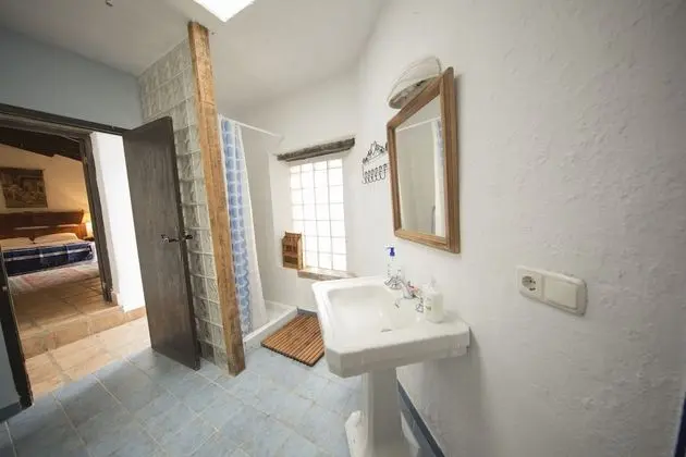 Basic Üç Kişilik Oda