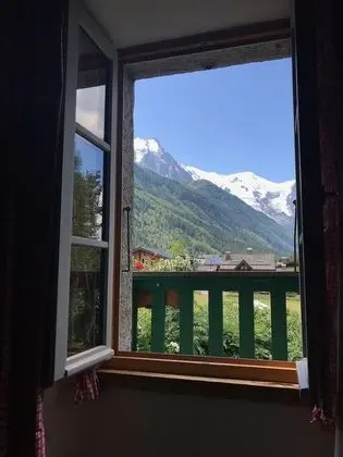 Tek Büyük Yataklı Oda, Dağ Manzaralı (15)