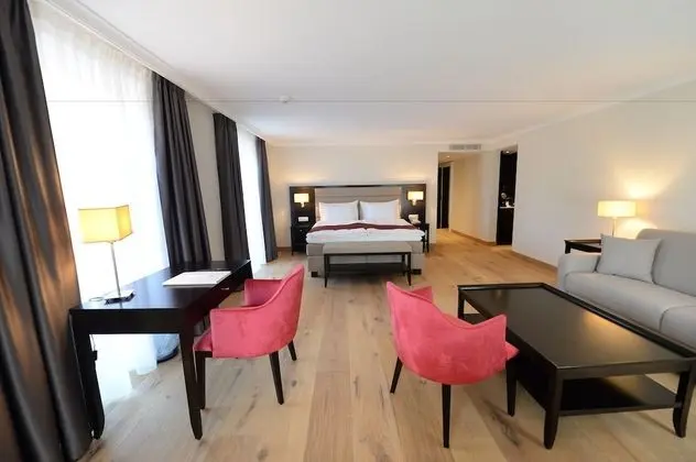 Executive Oda, 1 Büyük (Queen) Boy Yatak