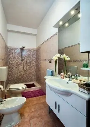 Family Tek Büyük veya İki Ayrı Yataklı Oda