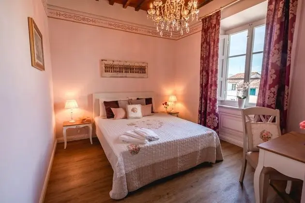 Deluxe Tek Büyük Yataklı Oda, Dağ Manzaralı (Camelia)