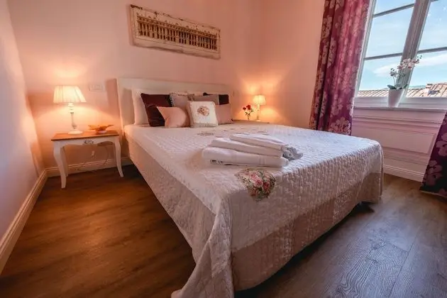 Deluxe Tek Büyük Yataklı Oda, Dağ Manzaralı (Camelia)