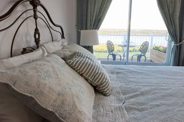 Deluxe Tek Büyük Yataklı Oda, Nehir Manzaralı