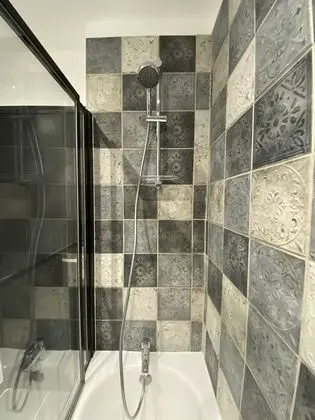 Exclusive Apart Daire, Banyolu/Duşlu (Le grenier de Bacchus)