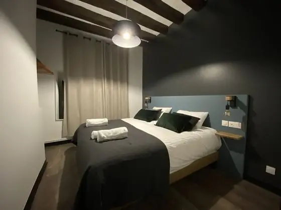 Signature Apart Daire, Banyolu/Duşlu (Le repère de Bacchus)