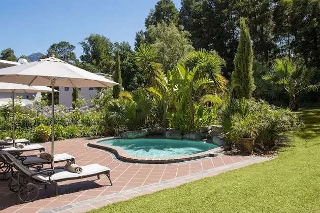 Superior Deluxe Pool 4