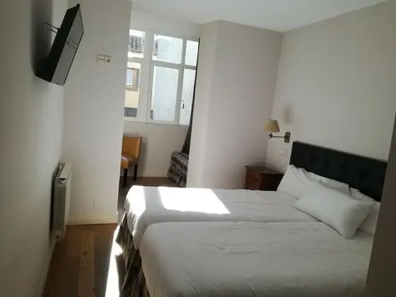 Üç Kişilik Oda (Double use)