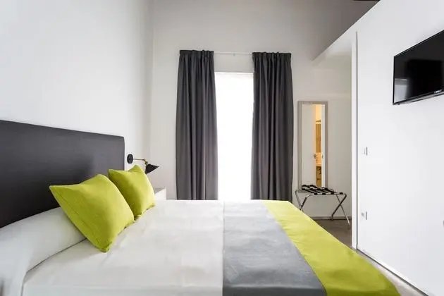 Tek Büyük Yataklı Oda, Balkon
