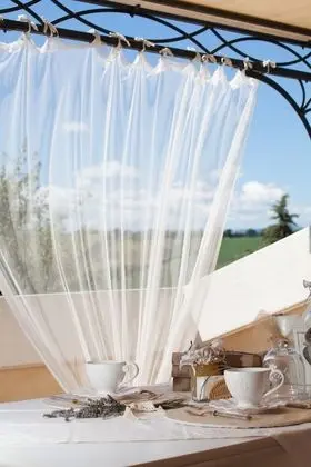 Tek Büyük Yataklı Oda, Balkon, Tepe Manzaralı (Bamboo)