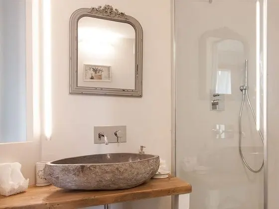 Tek Büyük Yataklı Oda, Balkon, Tepe Manzaralı (Bamboo)