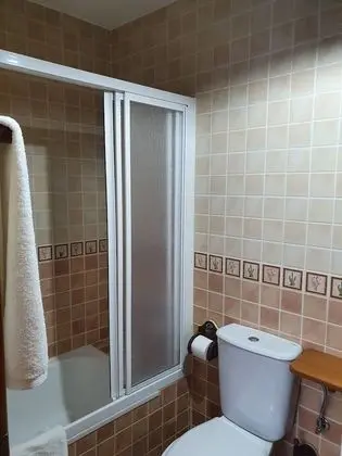 Traditional Tek Büyük Yataklı Oda