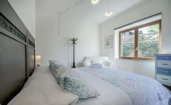 Deluxe Üç Kişilik Oda, Bahçe Manzaralı