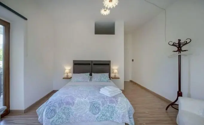 Deluxe Üç Kişilik Oda, Bahçe Manzaralı