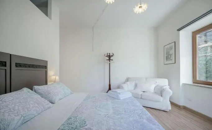 Deluxe Üç Kişilik Oda, Bahçe Manzaralı