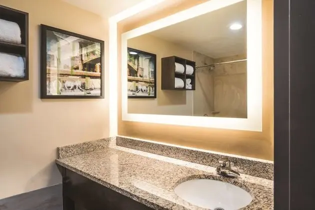 Oda, 1 En Büyük (King) Boy Yatak, Sigara İçilmez