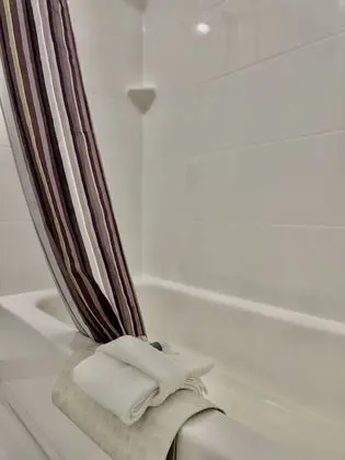 Oda, 1 En Büyük (King) Boy Yatak, Sigara İçilmez