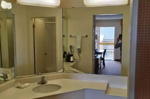 Oda, 1 En Büyük (King) Boy Yatak, Sigara İçilebilir