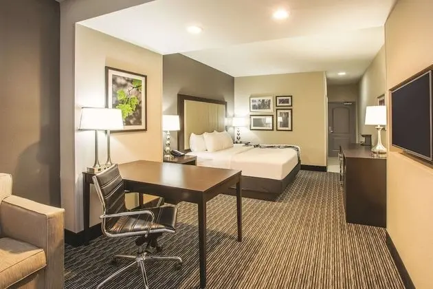 Deluxe Oda, 1 En Büyük (King) Boy Yatak, Sigara İçilmez (Deluxe Executive Room)
