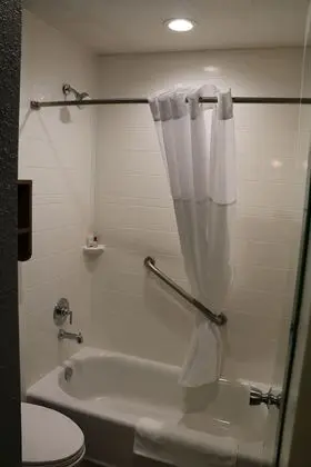 Oda, 2 Büyük (Queen) Boy Yatak, Sigara İçilmez (Pet-Friendly)