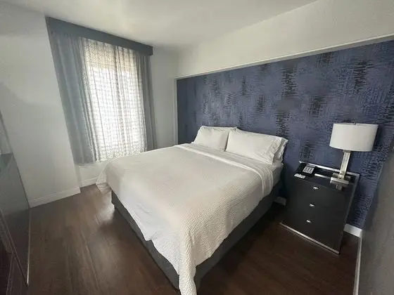 Süit, 1 En Büyük (King) Boy Yatak