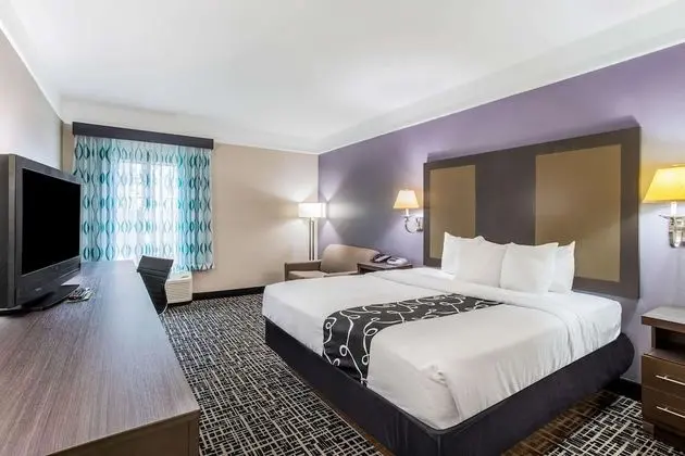 Deluxe Süit, 1 En Büyük (King) Boy Yatak, Sigara İçilmez (Deluxe Family Suite)