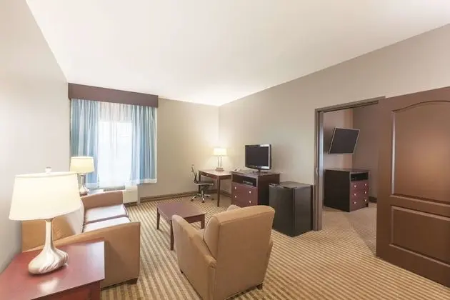 Deluxe Süit, 1 En Büyük (King) Boy Yatak, Sigara İçilmez (Deluxe Family Suite)